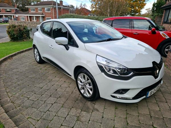 Renault Clio Hatchback, Petrol, 2018, White