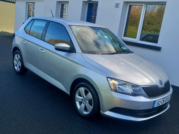 Skoda Fabia Hatchback, Petrol, 2015, Silver