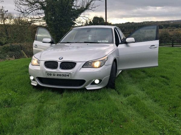 BMW 5-Series Saloon, Diesel, 2009, Silver