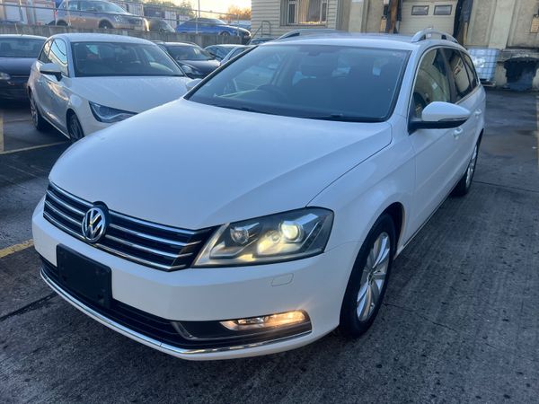 Volkswagen Passat Estate, Petrol, 2014, White