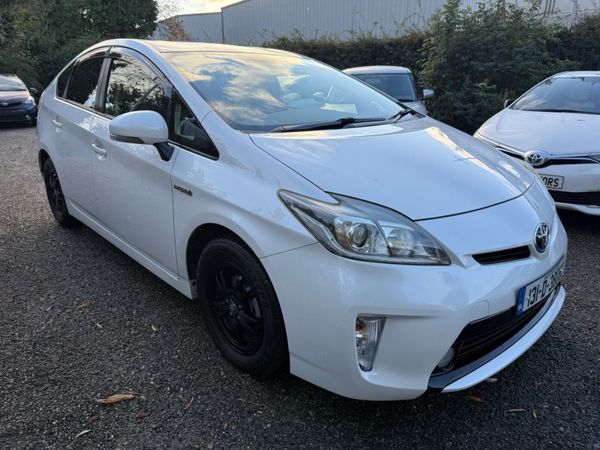 Toyota Prius Hatchback, Petrol Hybrid, 2013, White