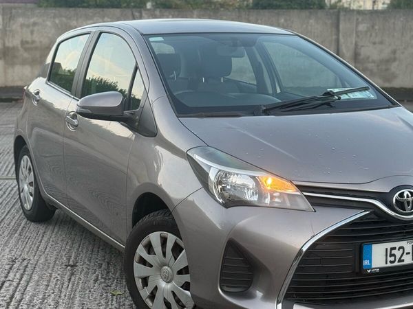 Toyota Yaris Hatchback, Petrol, 2015, Beige