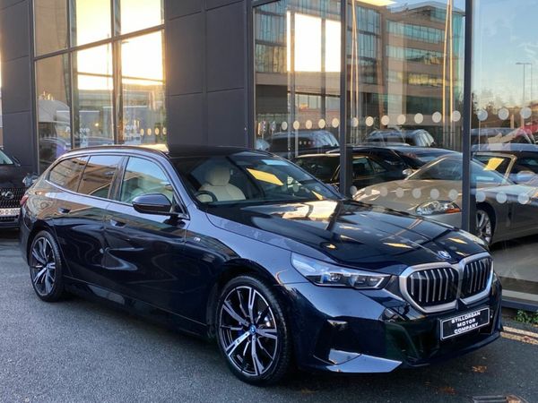 BMW 5-Series Estate, Petrol Plug-in Hybrid, 2025, Black