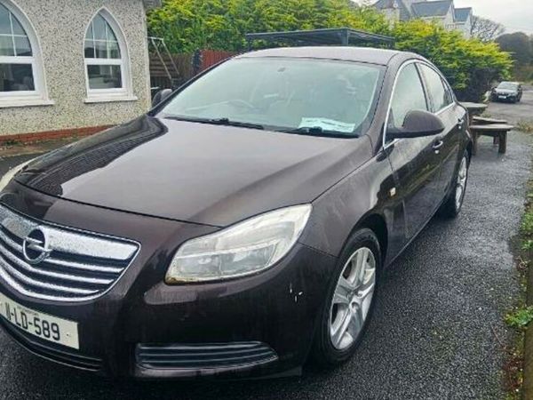 Opel Insignia Hatchback, Diesel, 2011, Brown