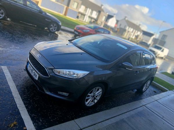Ford Focus Hatchback, Diesel, 2017, Grey