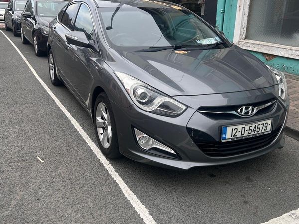 Hyundai i40 Saloon, Diesel, 2012, Silver