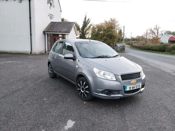 Chevrolet Aveo Hatchback, Petrol, 2010, Grey