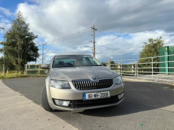 Skoda Octavia Saloon, Diesel, 2016, Beige