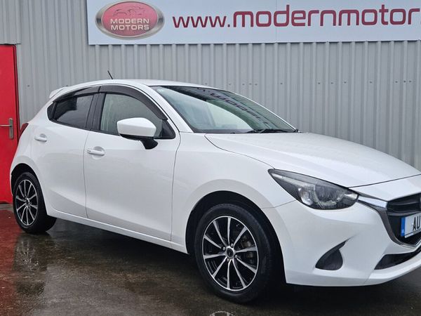 Mazda Mazda2 Hatchback, Petrol, 2016, White