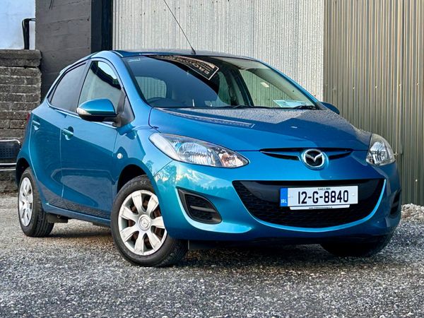 Mazda Demio MPV, Petrol, 2012, Blue