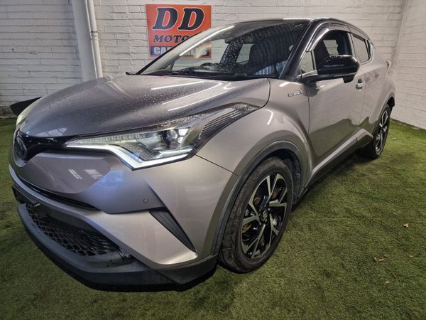 Toyota C-HR SUV, Petrol Hybrid, 2017, Blue