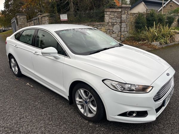 Ford Mondeo Hatchback, Diesel, 2017, White