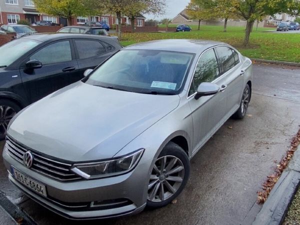 Volkswagen Passat Saloon, Diesel, 2016, Silver