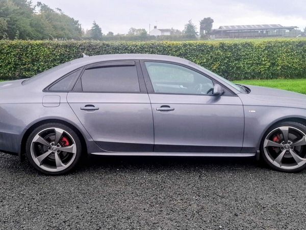 Audi A4 Saloon, Diesel, 2015, Grey