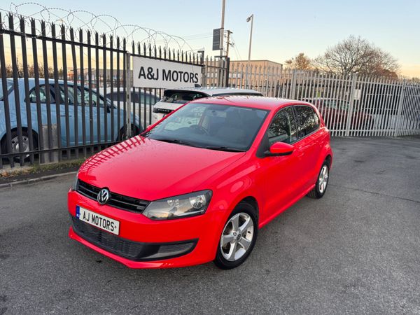 Volkswagen Polo Hatchback, Petrol, 2012, Red
