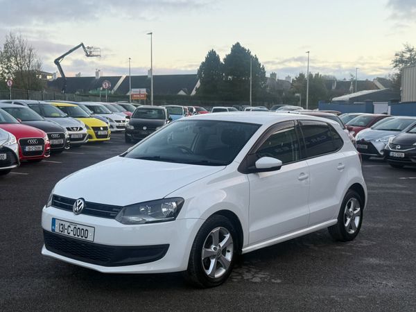 Volkswagen Polo Hatchback, Petrol, 2013, White