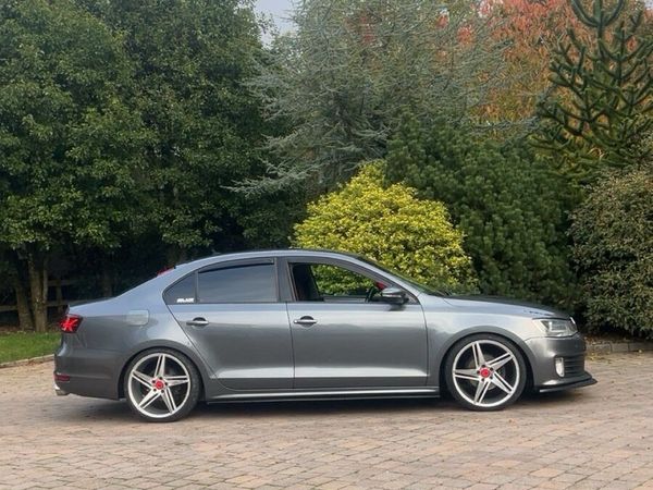 Volkswagen Jetta Saloon, Diesel, 2012, Grey