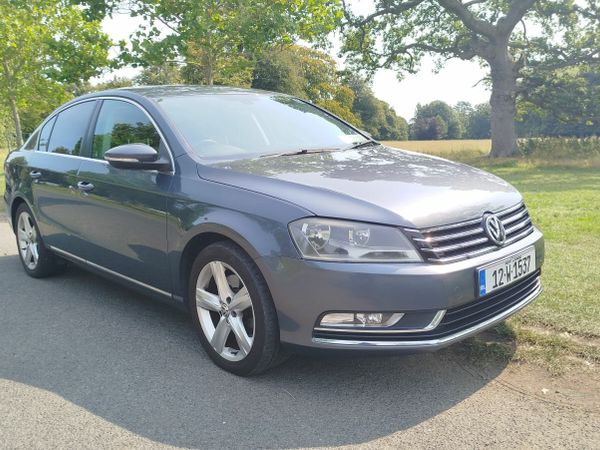 Volkswagen Passat Saloon, Diesel, 2012, Grey