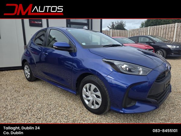 Toyota Yaris Hatchback, Petrol Hybrid, 2021, Blue