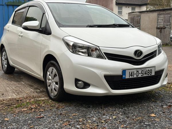 Toyota Vitz Hatchback, Petrol, 2014, White