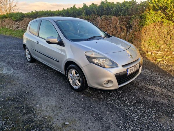 Renault Clio Hatchback, Ethanol Petrol, 2010, Silver