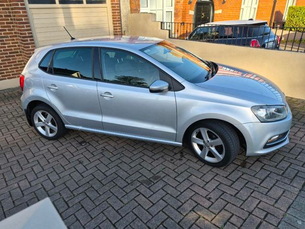 Volkswagen Polo Hatchback, Petrol, 2015, Silver
