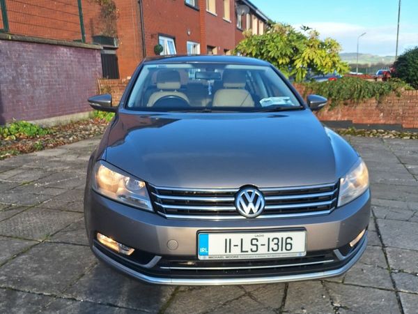 Volkswagen Passat Saloon, Diesel, 2011, Brown