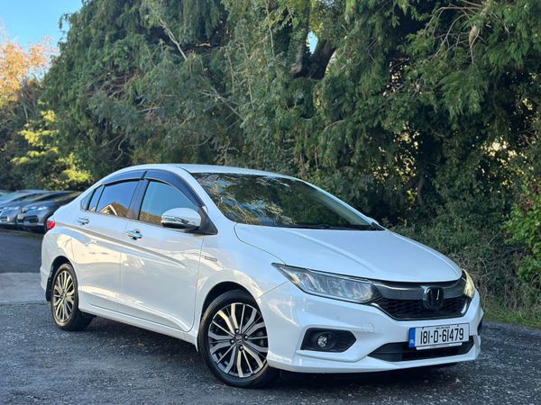 Honda Grace Saloon, Petrol Hybrid, 2018, White