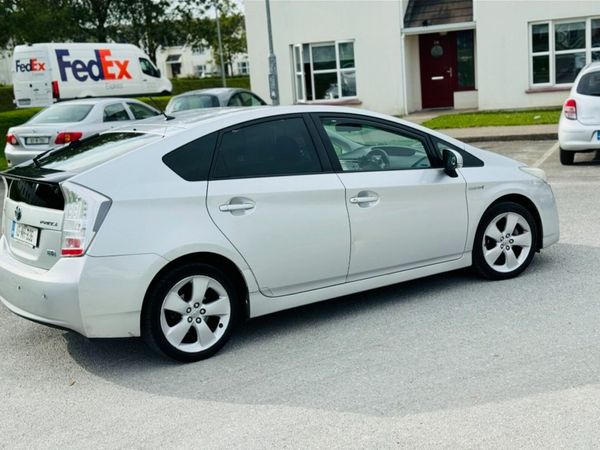 Toyota Prius Hatchback, Petrol Hybrid, 2010, Silver