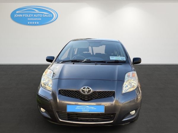 Toyota Yaris Hatchback, Petrol, 2011, Grey