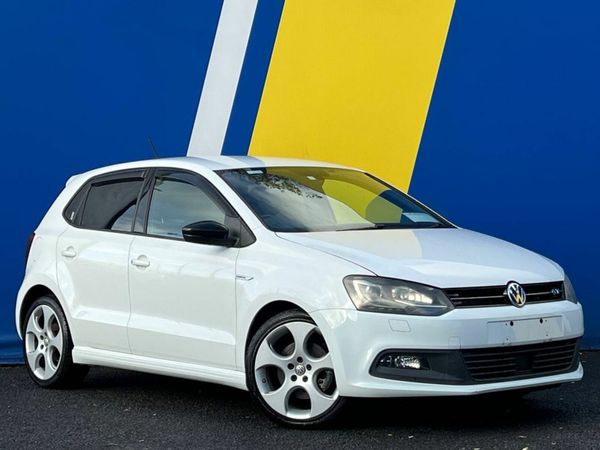 Volkswagen Polo Hatchback, Petrol, 2015, White