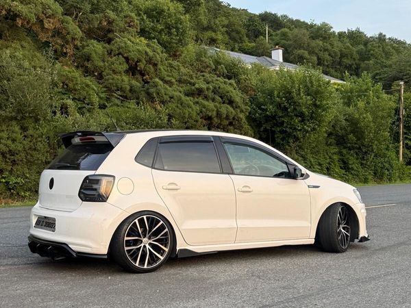 Volkswagen Polo Hatchback, Petrol, 2013, White