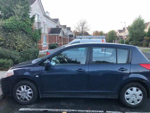 Nissan Tiida Hatchback, Diesel, 2010, Blue