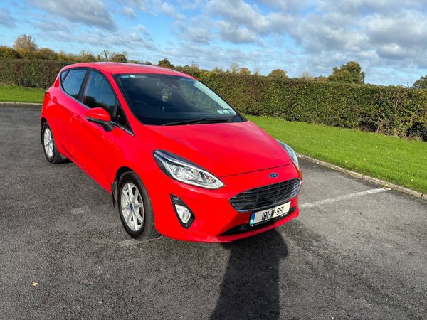 Ford Fiesta Hatchback, Petrol, 2018, Red