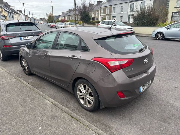 Hyundai i30 Hatchback, Diesel, 2013, Bronze