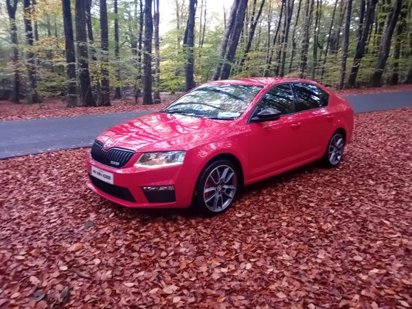 Skoda Octavia Hatchback, Diesel, 2014, Red