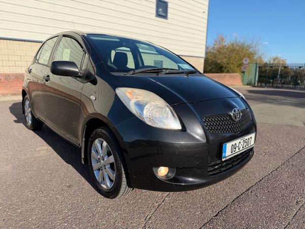 Toyota Yaris Hatchback, Petrol, 2009, Black