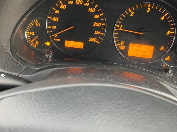 Toyota Avensis Saloon, Diesel, 2006, Grey