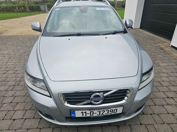 Volvo V50 Estate, Diesel, 2011, Silver