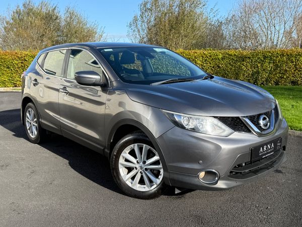 Nissan Qashqai Hatchback, Diesel, 2014, Grey