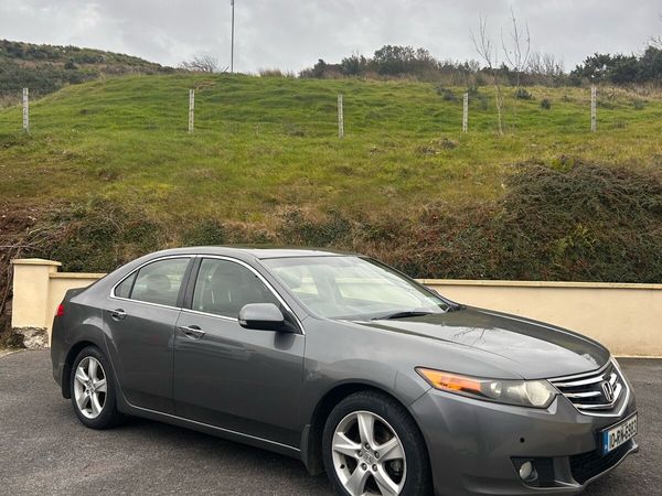 Honda Accord Saloon, Diesel, 2010, Silver