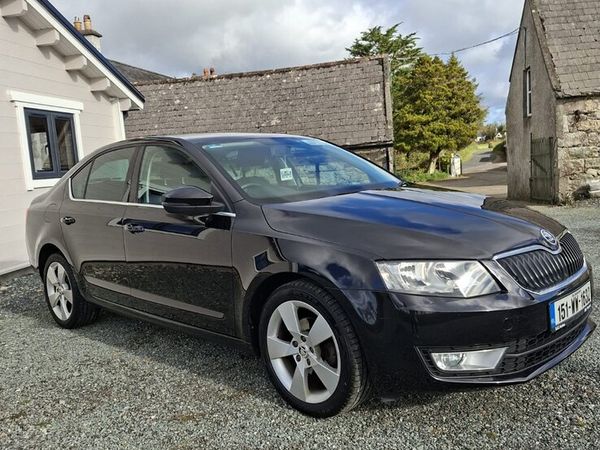 Skoda Octavia Saloon, Diesel, 2015, Black