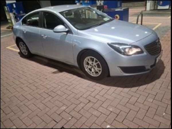 Opel Insignia Saloon, Diesel, 2014, Silver