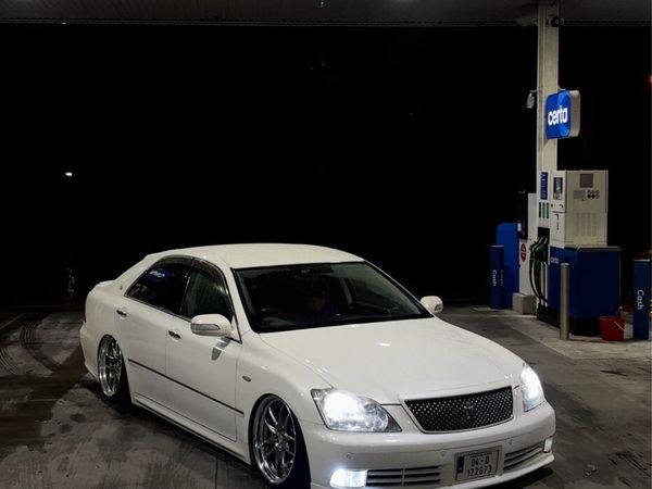 Toyota Crown Saloon, Petrol, 2004, White