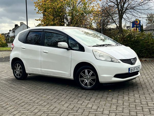 Honda Fit Hatchback, Petrol, 2008, White