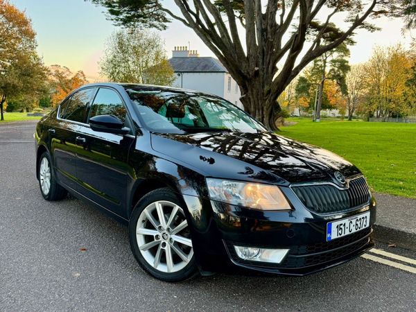 Skoda Octavia Saloon, Diesel, 2015, Black