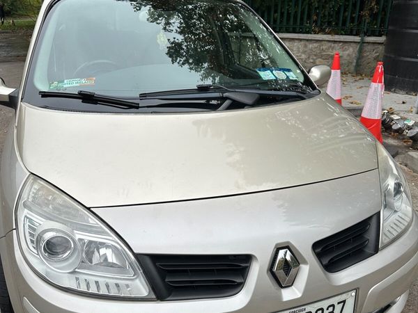 Renault Scenic MPV, Petrol, 2008, Gold