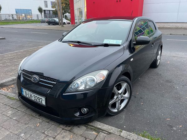Kia Ceed Hatchback, Diesel, 2011, Black