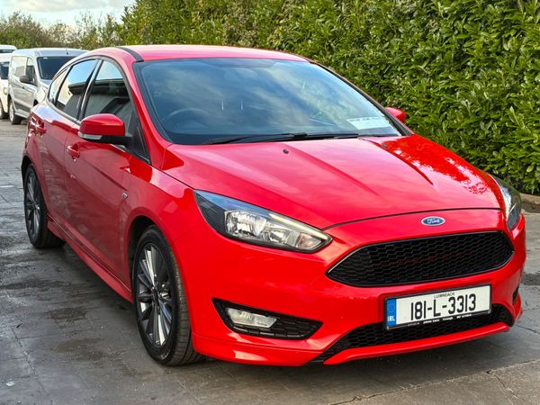 Ford Focus Hatchback, Diesel, 2018, Red