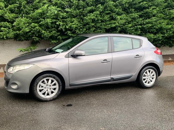 Renault Megane Hatchback, Diesel, 2010, Grey